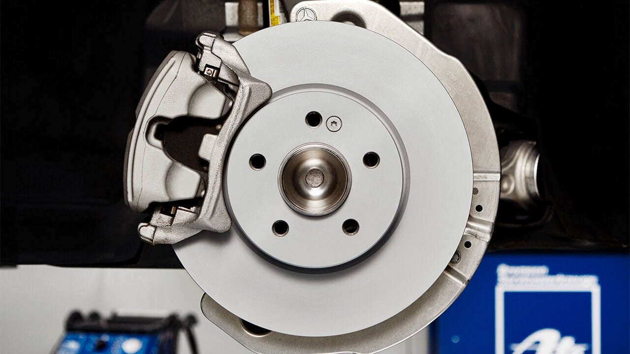 Mercedes W205 Fren Diski ve Balatası – Uyum, Kod ve Fiyat Rehberi