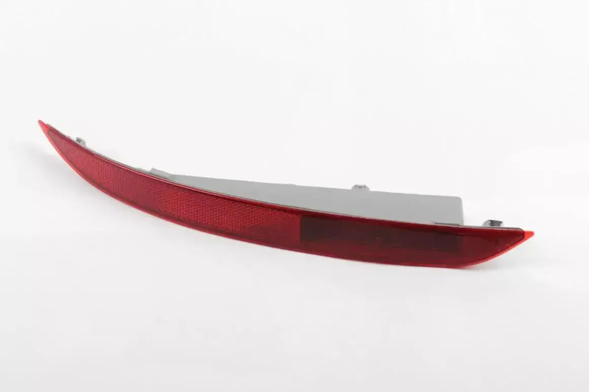 BMW X6 F16 Right Rear Bumper Reflector | GKL 340566