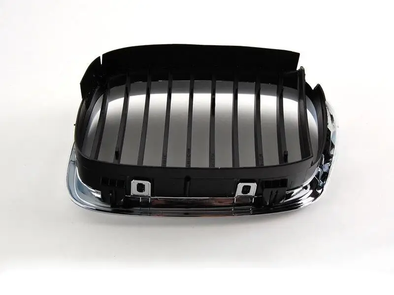 BMW 5 Series E39 Right Grille 2001-03 | IMPORT
