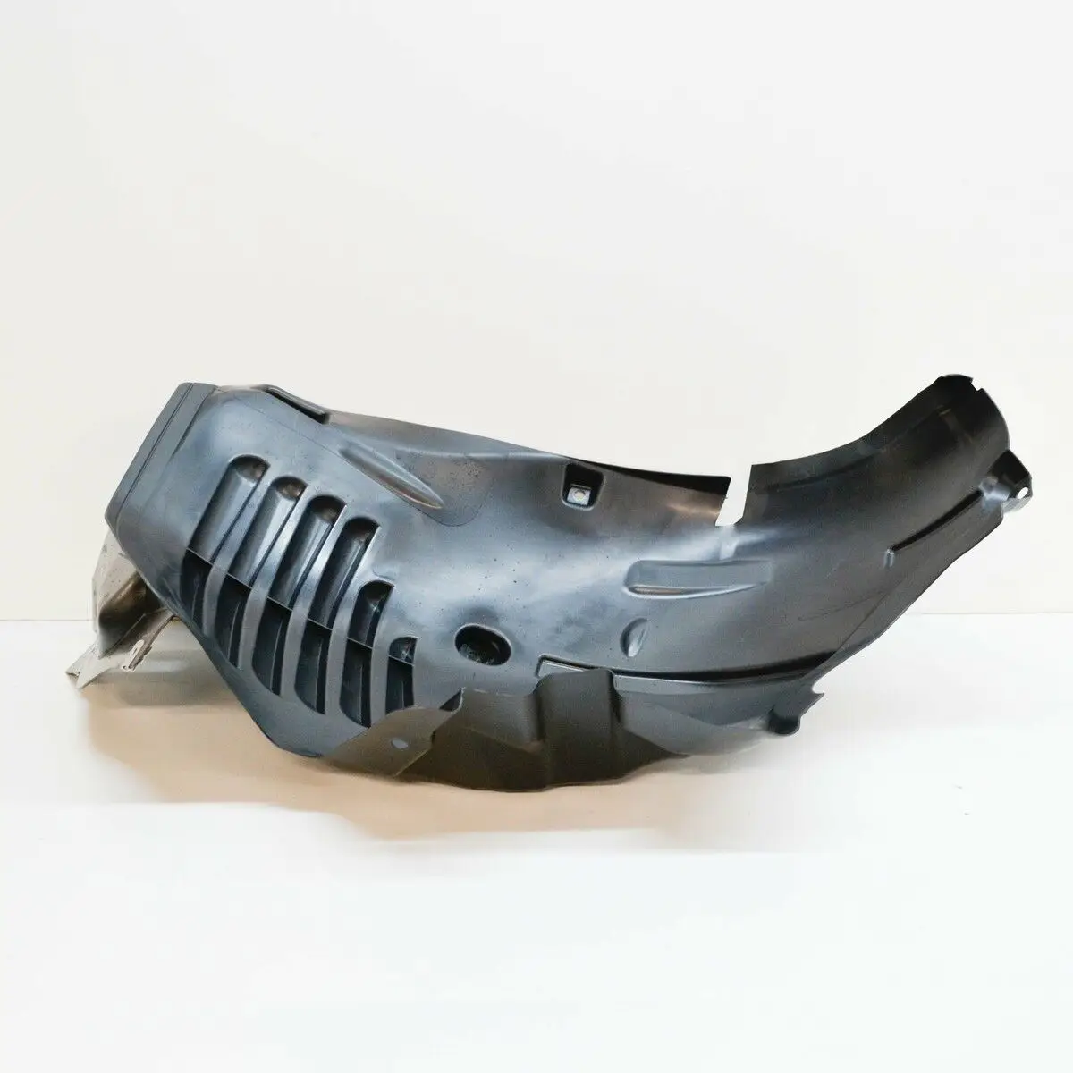 Mercedes E-Class W212 Front Left Wheel Arch Liner | ITHAL