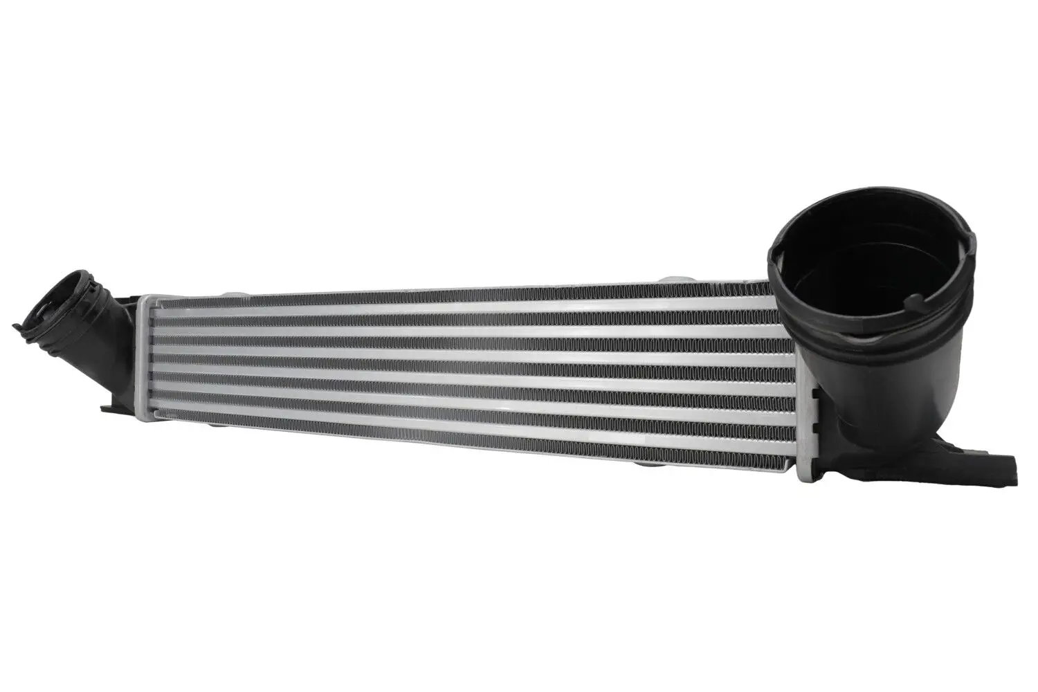 BMW 3 Serisi E92 N47 Turbo İntercooler Radyatörü | HELLA 8ML 366 341-411