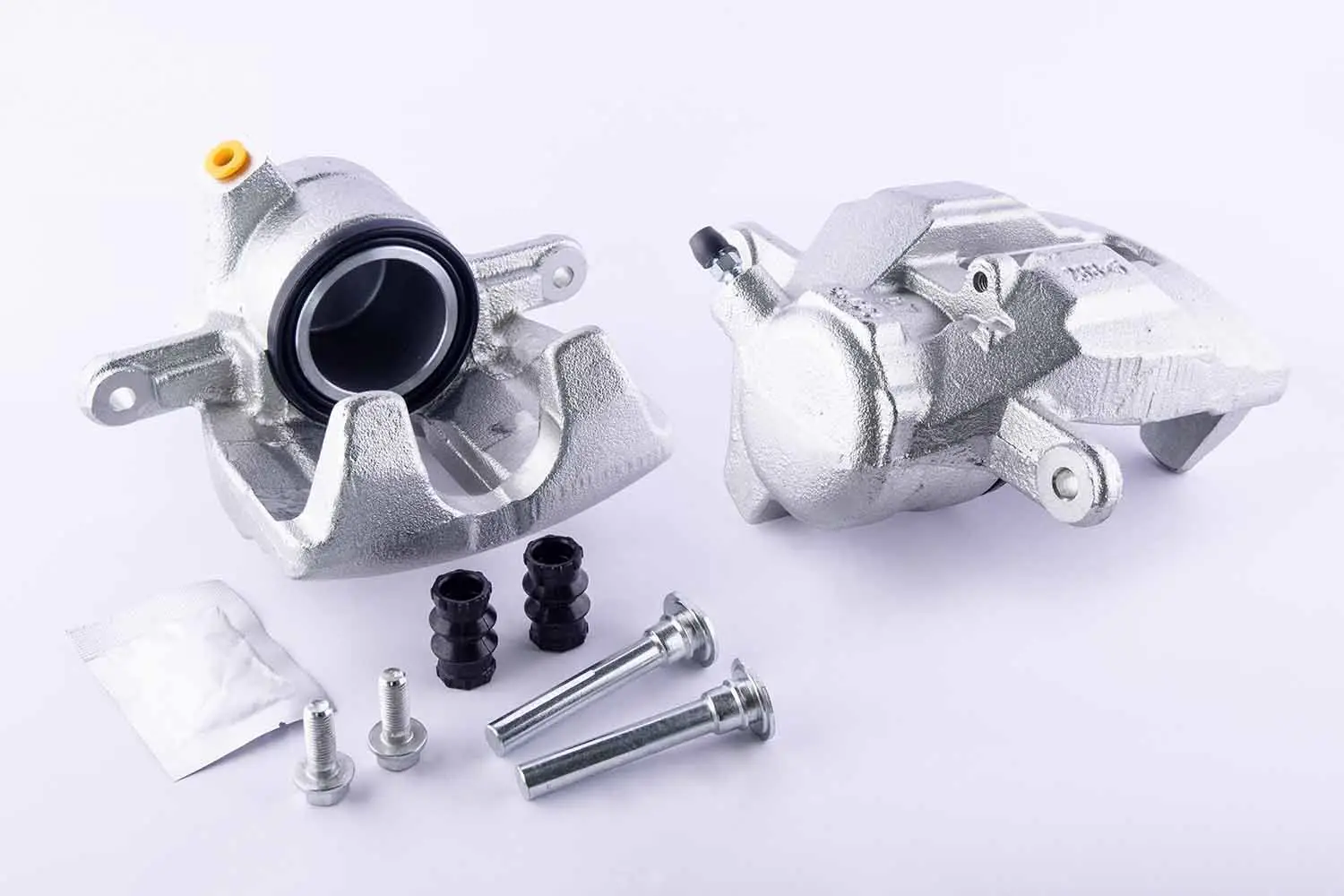 Mercedes C Serisi W203 Fren Kaliperi Ön Sağ | HELLA 8AN 355 792-541