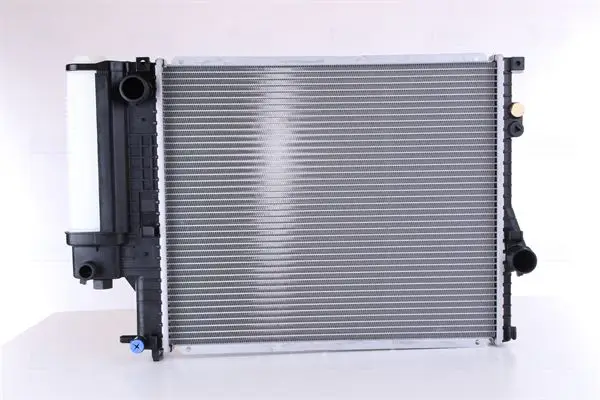 BMW 5 Serisi E39 1996-2003 M52 Su Radyatörü Otomatik Klimalı | NISSENS 60607A