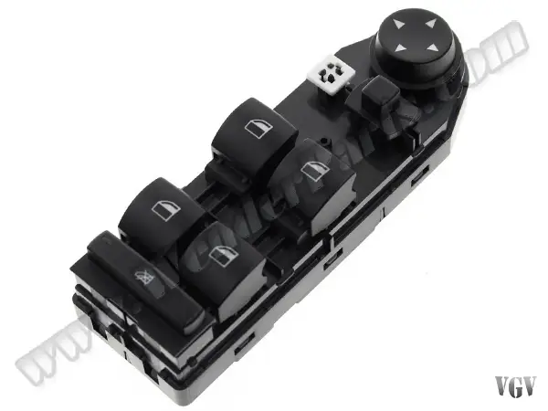 BMW X3 E83 Glass Button Front Left | WENDER BA61313414354