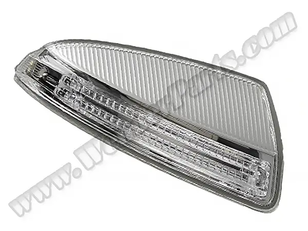 Mercedes C Serisi W204 2007-2013 Ayna Sinyali Sağ (Beyaz) | WENDER MA2048200821