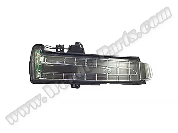 Mercedes C Serisi W204 2007-2013 Ayna Sinyali Sağ (Siyah) | WENDER MA2048201021