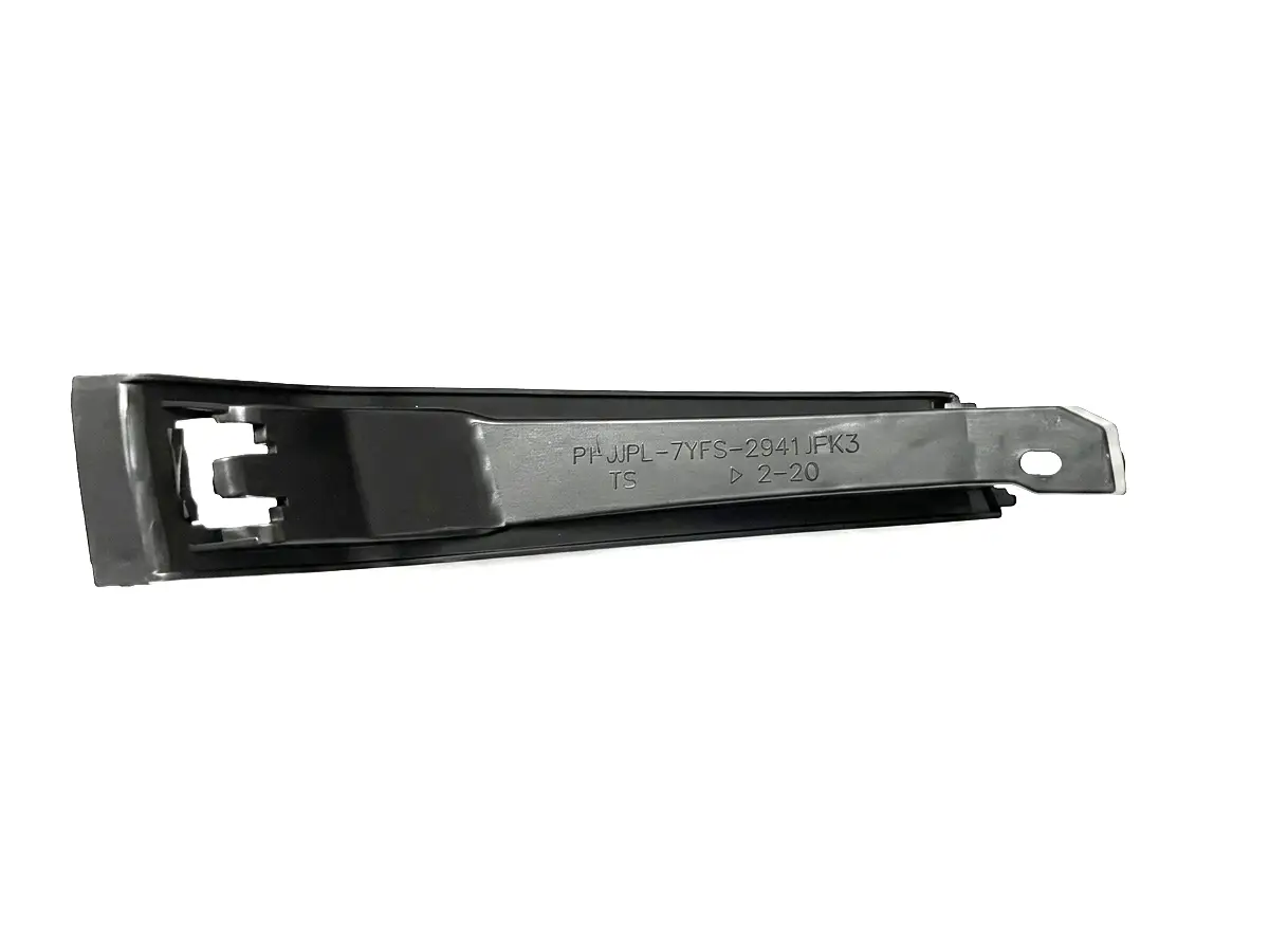 Mercedes C Series W204 2007-2013 Bumper Bracket Rear Right | WENDER MA2048854714
