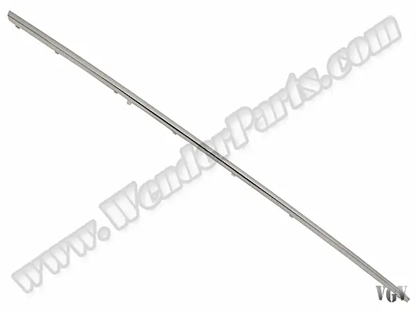 Mercedes C Serisi W205 2015-2020 Marşpiye Çitası Ön Sağ; Krom | WENDER MA2056900662