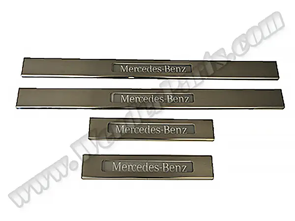 Mercedes ML Serisi W163 1998-2005 Marşpiye Led Yazısı (Mavi LED Farlı) | WENDER MN1632181