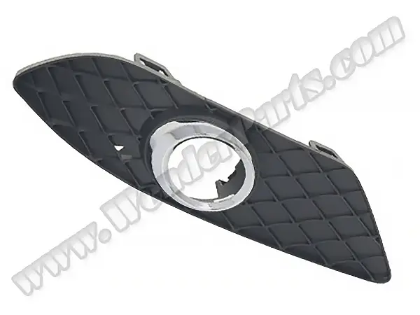 Mercedes C Serisi W204 2007-2013 Tampon Izgarası Ön Sağ; Kapalı Sis Far Çerçeveli | WENDER MN2048803924