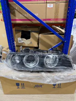 BMW 5 Serisi E39 Komple Far Sinyal Zemin Hella Tip 2000-03 Sağ Beyaz Siyah | CARTEK TPBMWE39R