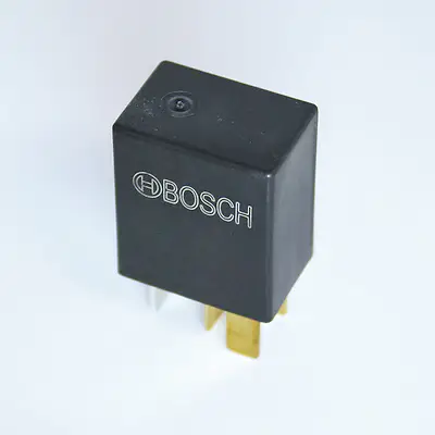 Mercedes W218 CLS 63 AMG S Fuel Pump Relay | BOSCH 0332011007