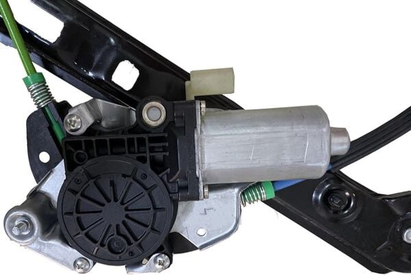 Bmw 3 Serisi E46 1997-2006 Sedan Cam Mekanizması Ön Sol Motorlu