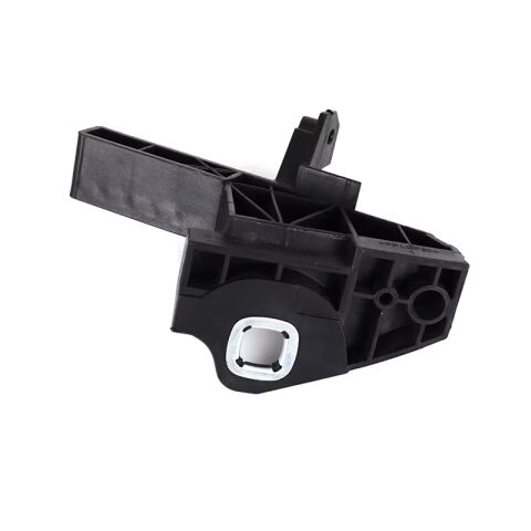 Mercedes C Serisi W205 Tampon Ön Bağlantı Ayağı Sağ 2015 | ITHAL A2056203501