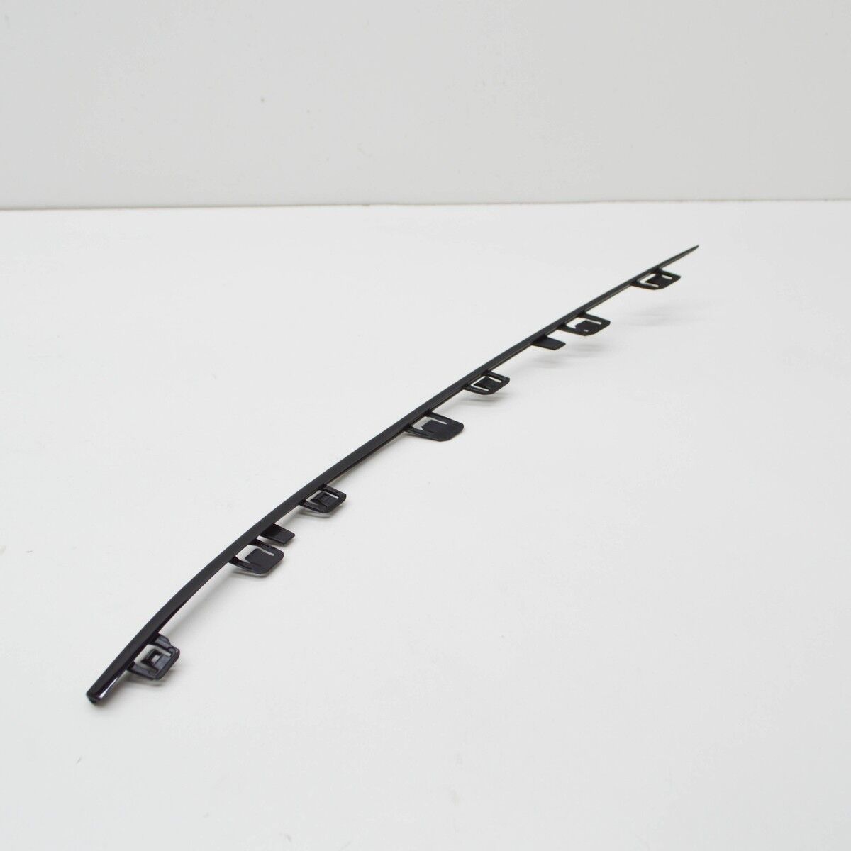 Mercedes C Serisi W206 Tampon Çıtası Ön Sağ Siyah Amg 2021 |  ITHAL A2068854402