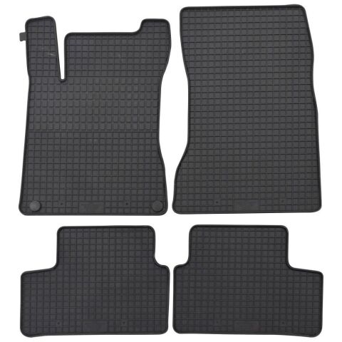 Mercedes CLA Serisi W118 2018-2024 Siyah Lastik Paspas