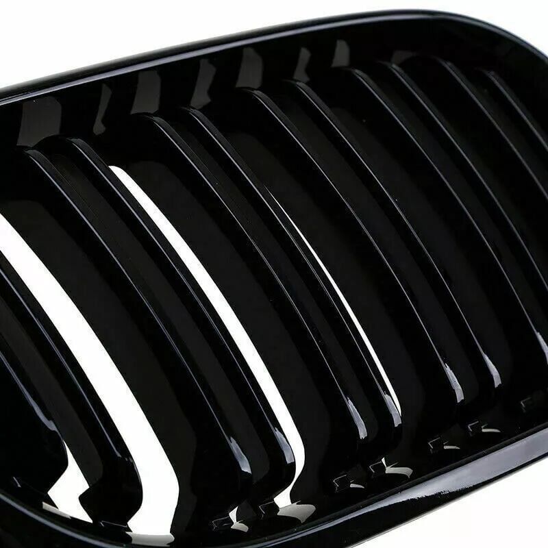 BMW E46 2002-2005 Sedan Piano Black Grille Set