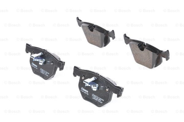 BMW E70 X5 3.0si Fren Balatası Arka | BOSCH 0986424766