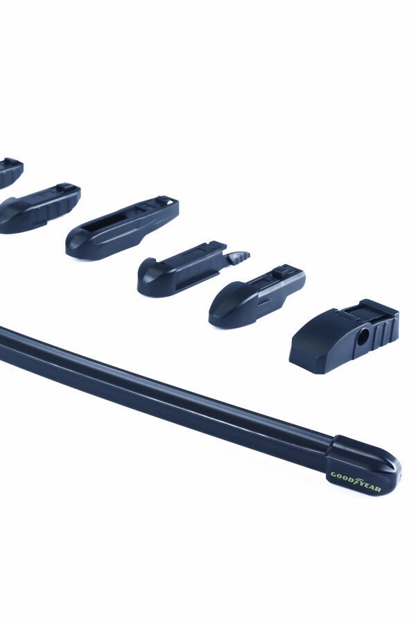 Front Wiper Blade 550mm with 8 Adapters | GOODYEAR