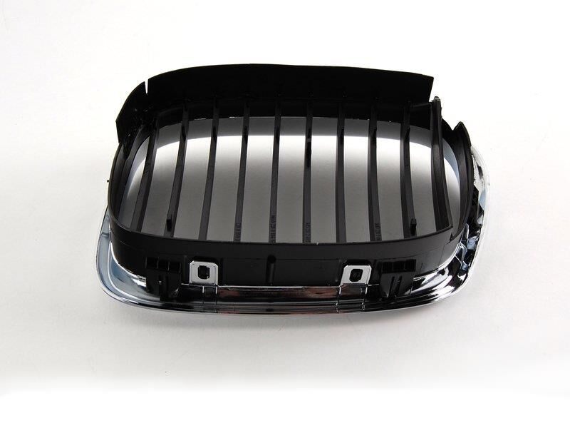 BMW 5 Series E39 Right Grille 2001-03 | IMPORT