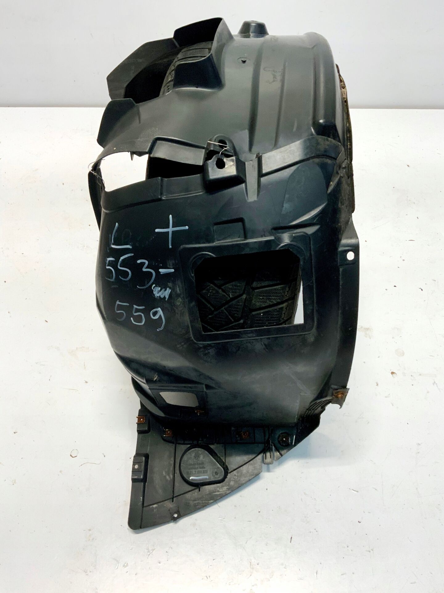 BMW 3 Series E90 Front Mudguard Splash Shield Left