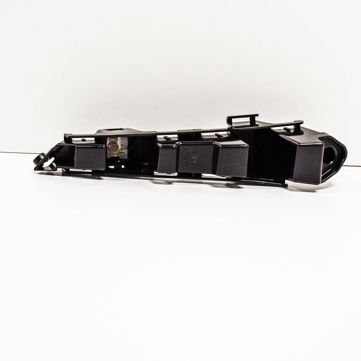 Mercedes C-Class W205 Rear Left Bumper Bracket | ITHAL