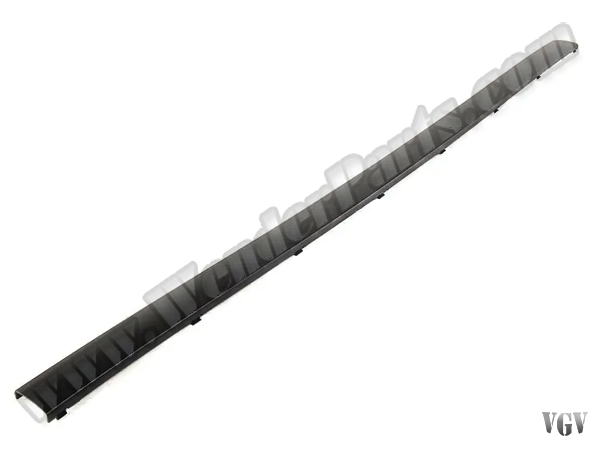 BMW 3 Series E36 1991-1998 Rear Middle Bumper Trim | WENDER