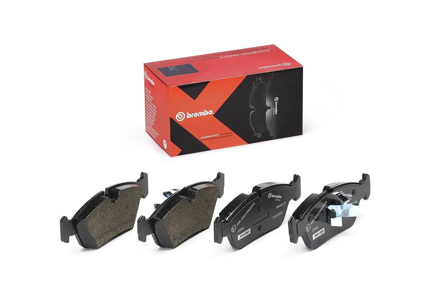 BMW 1 Serisi E87 120 d Ön Fren Balatası Delikli | BREMBO P06035X