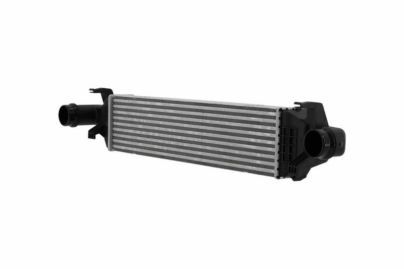 Mercedes GLA Serisi W156 OM651 Turbo İntercooler Radyatörü | HELLA 8ML 366 471-021