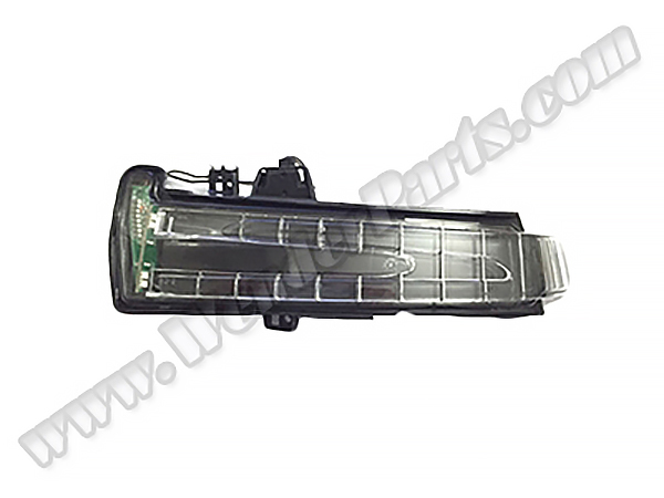 Mercedes C Serisi W204 2007-2013 Ayna Sinyali Sağ (Siyah) | WENDER MA2048201021