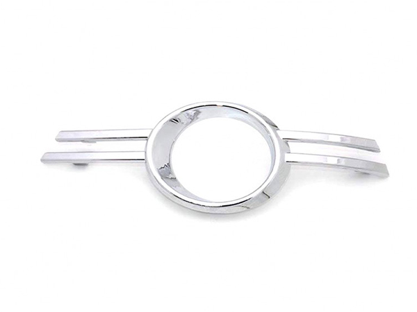 Mercedes C Serisi W204 2007-2013 Sis Far Çerçevesi Sağ; Krom | WENDER MA2048851274