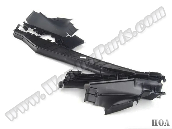 Mercedes E Serisi W212 2009-2012 Radyatör Bakaliti Üst | WENDER MA2125051430
