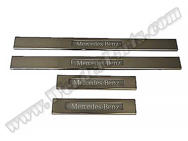Mercedes ML Serisi W163 1998-2005 Marşpiye Led Yazısı (Mavi LED Farlı) | WENDER MN1632181
