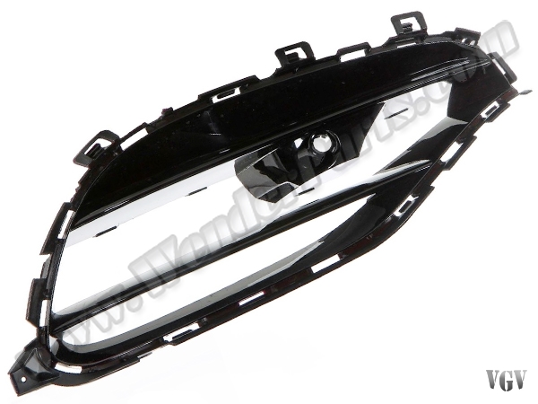 Mercedes A Serisi W176 2012-2017 Tampon Izgarası Ön Sağ | WENDER MN1768855400